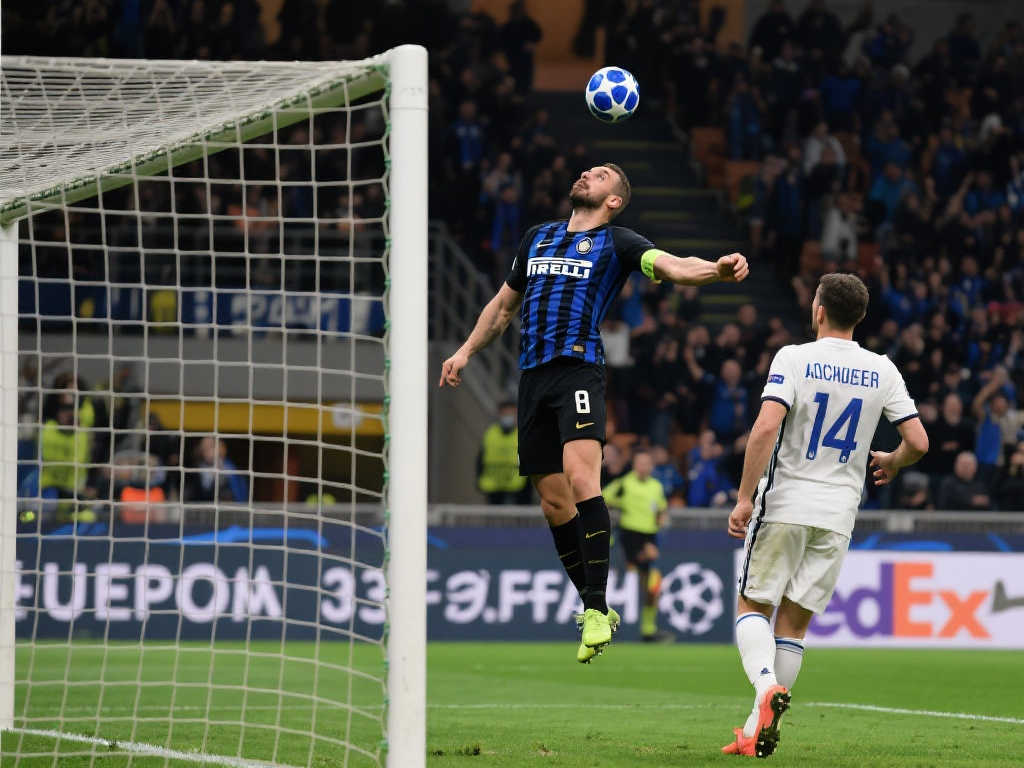 革命性的举 革命性的举